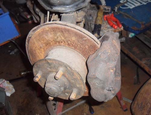 Volvo Bremssattel an Opel GT Achse